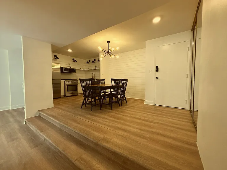 230 E Ontario St #1306 — Photo 23