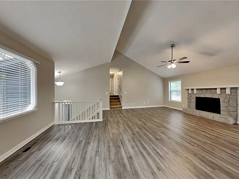 6606 Catawba Dr — Photo 2