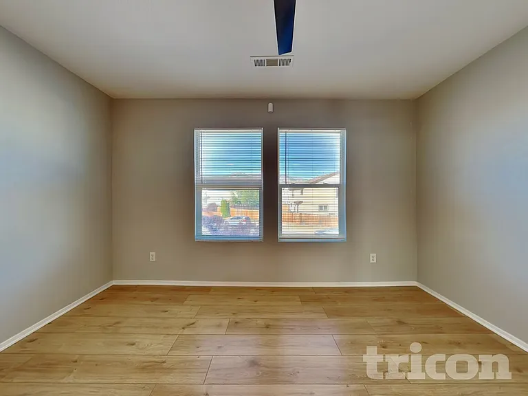 9696 Canyon Meadows Dr — Photo 17