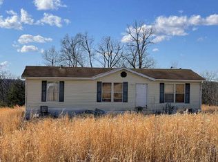 2024 Pine Grove Rd, Leon, WV 25123