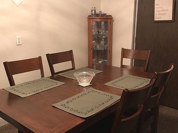 4th image of 204 Rock St APT L10