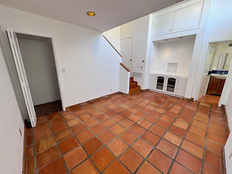 1055 Dyer Pl — Photo 21