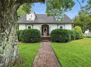 233 Chestnut St NW, Norton, VA 24273