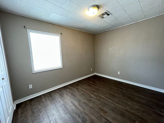 5th image of 2517 Cypress St #B