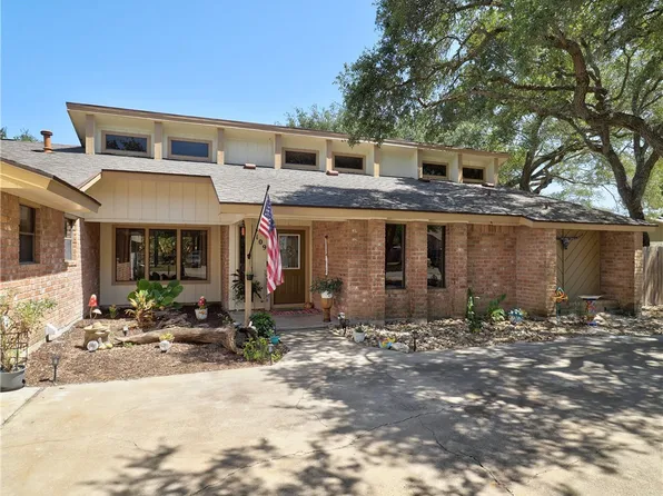 109 Wehring Ln, Aransas Pass, TX 78336