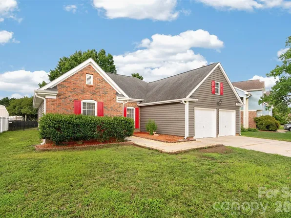 8424 Hirsch Dr, Charlotte, NC 28277
