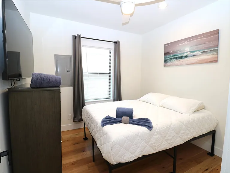 5506 Avenue Q 1/2 — Photo 15