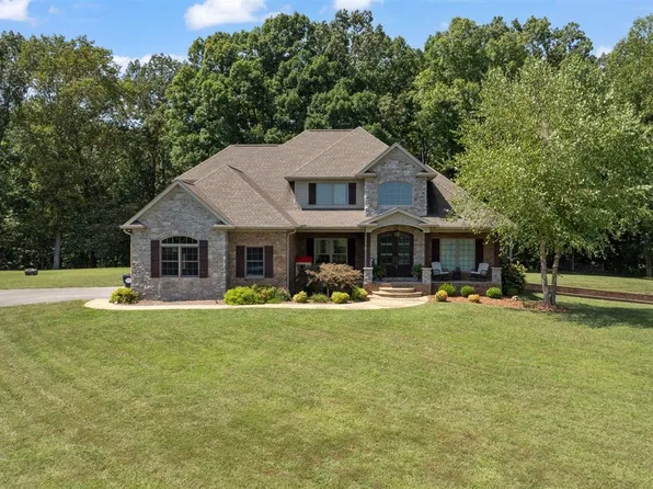 65 Winter Ave, Scottsville, KY 42164