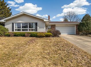 509 Neal Ct, Schaumburg, IL 60193