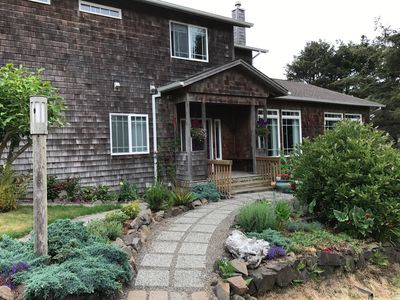 216 W Noatak St, Cannon Beach, OR, 97110