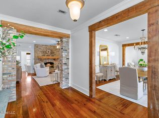 180 Kirkwood Pl, Jackson, MS 39211