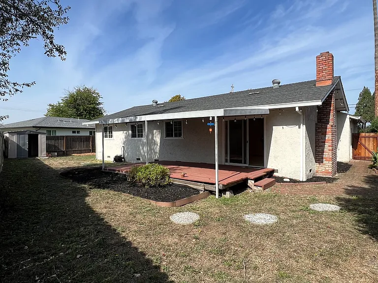 575 Bonnie Ave — Photo 7