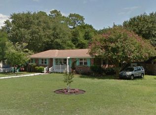 202 Oakhurst Rd, Wilmington, NC 28409