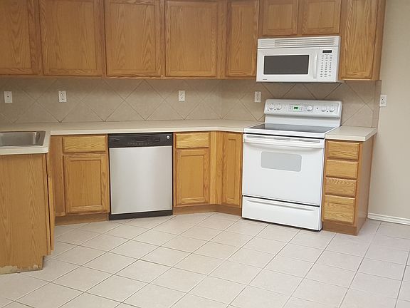 4th image of 3534 Vineyard Dr