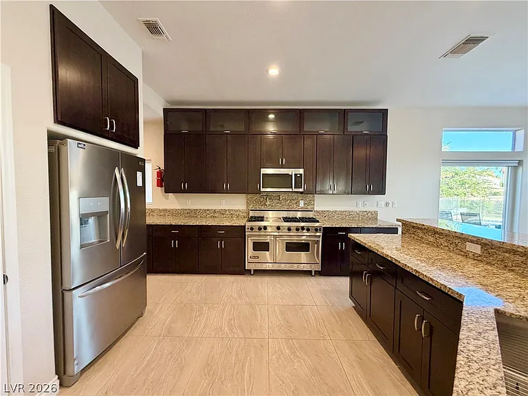 10541 Broom Hill Dr — Photo 9