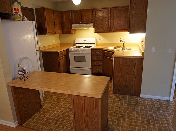 5th image of 2663 College Hill Cir #2663