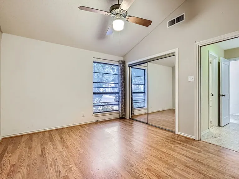 6422 Honey Hl — Photo 23