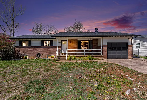 1301 Ponderosa Dr Photo 1