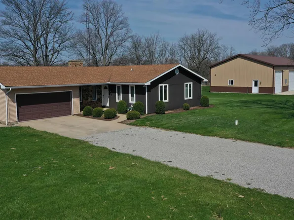 22825 Kammeyer Rd, Woodburn, IN 46797