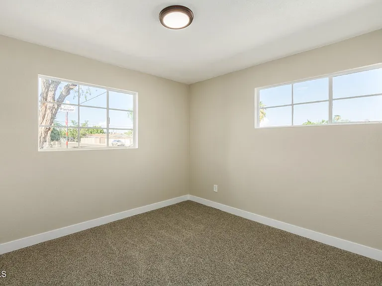 3301 W Pierson St — Photo 25