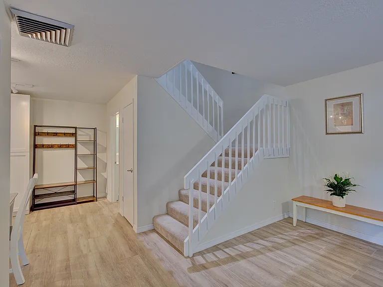 2612 2nd Ct — Photo 12
