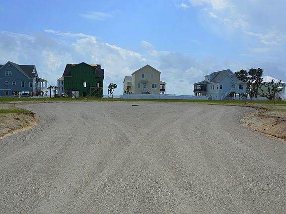 4th image of 105 Sound Point Drive