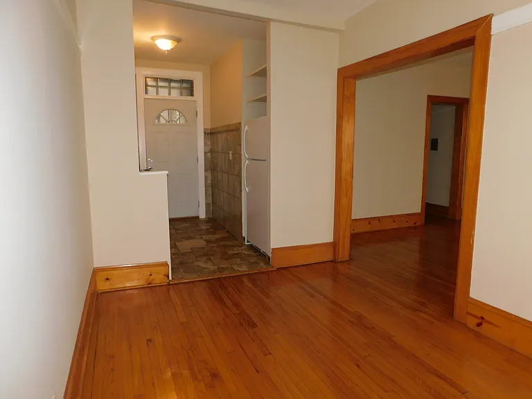 1319 W Touhy Ave #14 — Photo 4