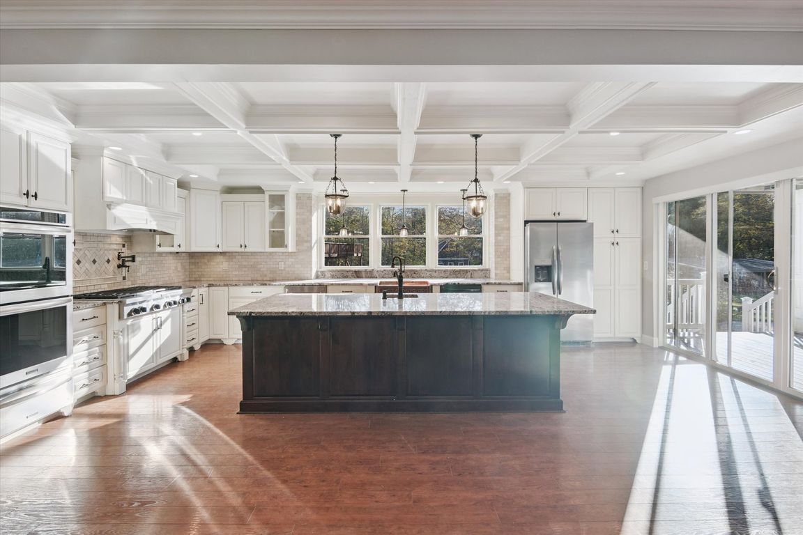 next background image