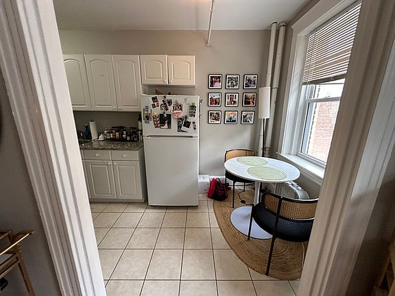 4th image of 1600 Commonwealth Ave #17