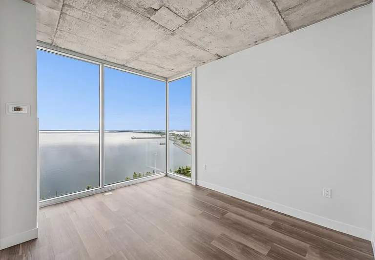 The Lakeview Residences at 333 — Photo 14