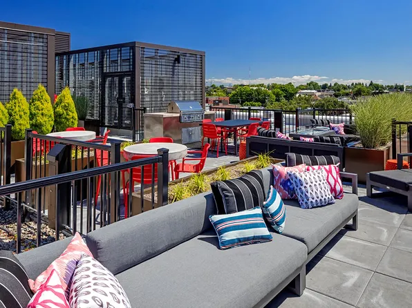 The Strauss on Burnside