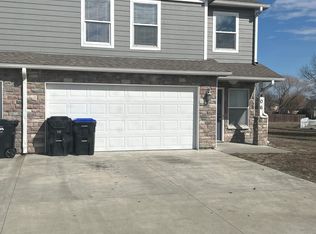 3406 NW 49th St, Topeka, KS 66618