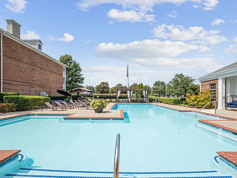 Centerville Manor Apartments — Photo 44