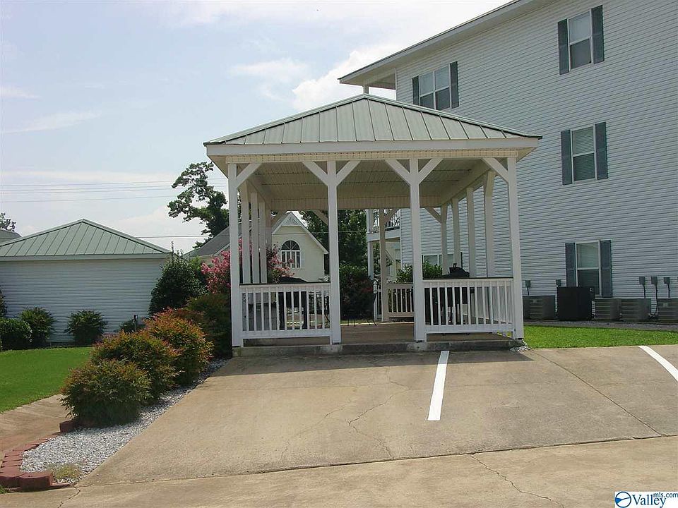 2nd image of 5835 Bay Village Dr APT 305