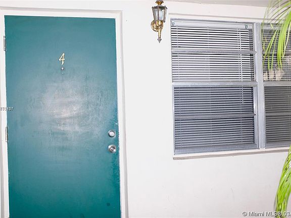4th image of 1415 SW 1st Ave Unit 5
