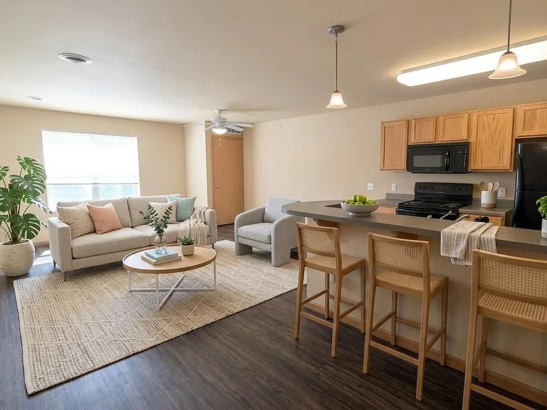 Cannery Square Apartments — Photo 9