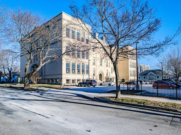 172 Falmouth Street #205, Portland, ME 04102