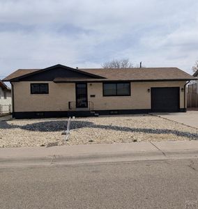 2128 Oakwood Ln, Pueblo, CO, 81005