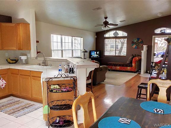 4th image of 3425 Tres Alamos Dr