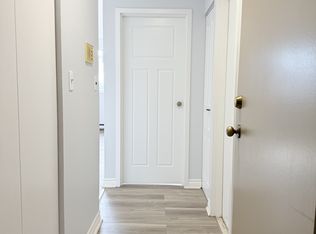 360 Tecumseh Rd W Unit 306, Windsor, ON N8X 4T7