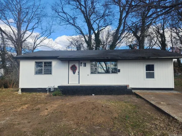 685 S 9th St, Batesville, AR 72501