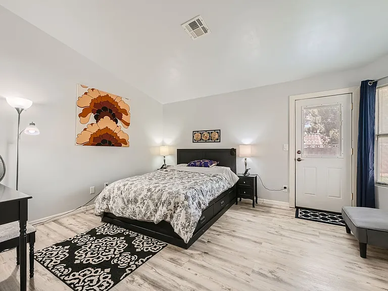113 Montclair Dr — Photo 5