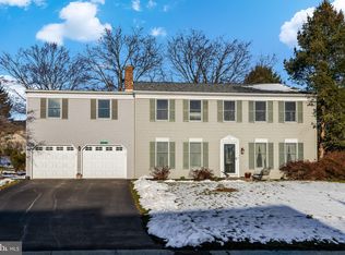 121 Saddleback Dr, Marietta, PA 17547