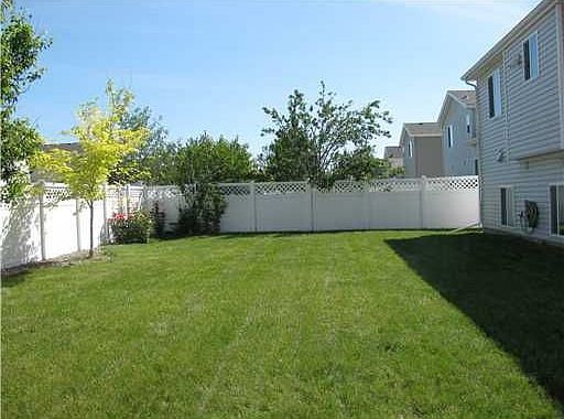 2nd image of 3657 Banff Ave