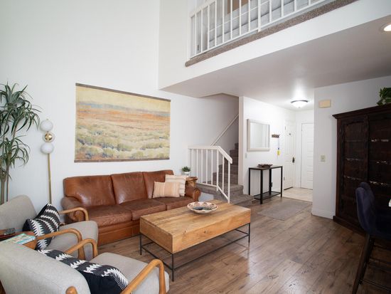 275 S Valley View Dr APT J212, St George, UT 84770