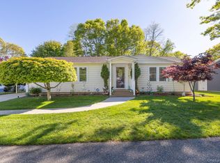 1407 Middle Road #83, Calverton, NY 11933