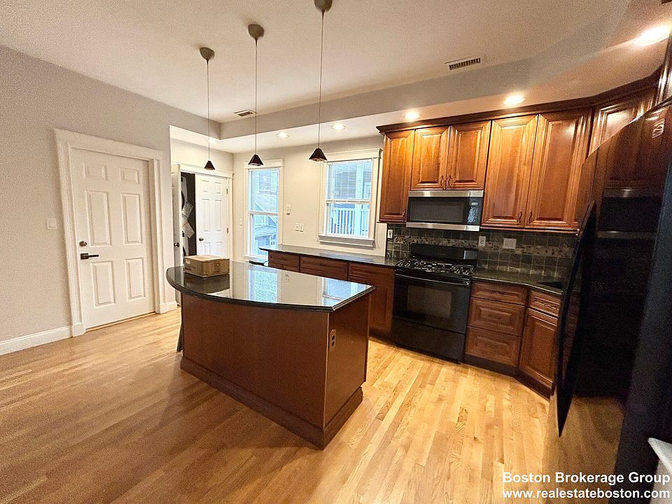 1st image of 12 Buttonwood St Floor 3