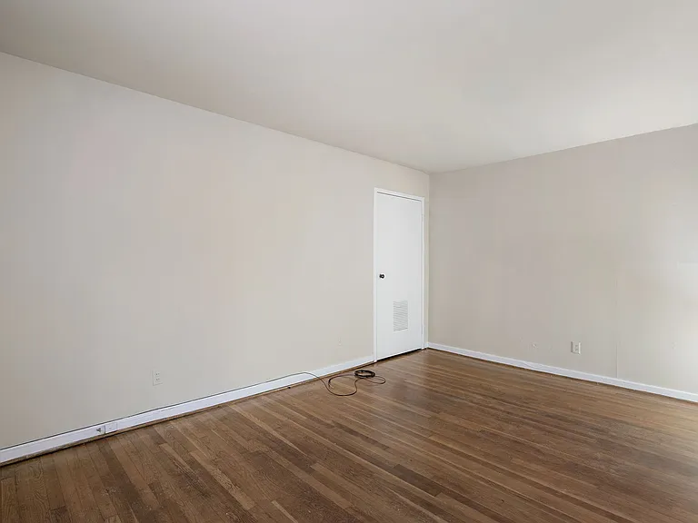 2602 Grove Ave — Photo 8