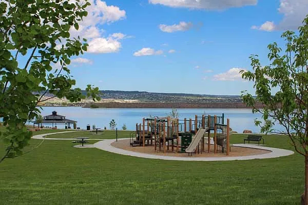 Private Lake with Summer Concerts & HOA Activities