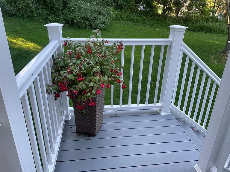 20 Leeward Ln — Photo 3
